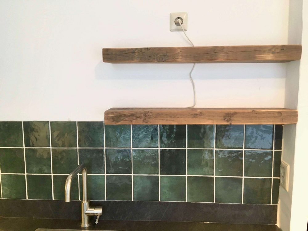 pols spiraal Souvenir Inbouw LED spots oude plank als sfeermaker in de keuken - SUSZ